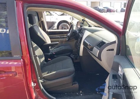 2010 Dodge Grand Caravan Crew z USA, uszkodzony, nr VIN 2D4RN6DXXAR488760